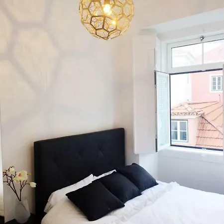 Design With Rooftop Terrace And 180-degree River&city Views * Lizbona
