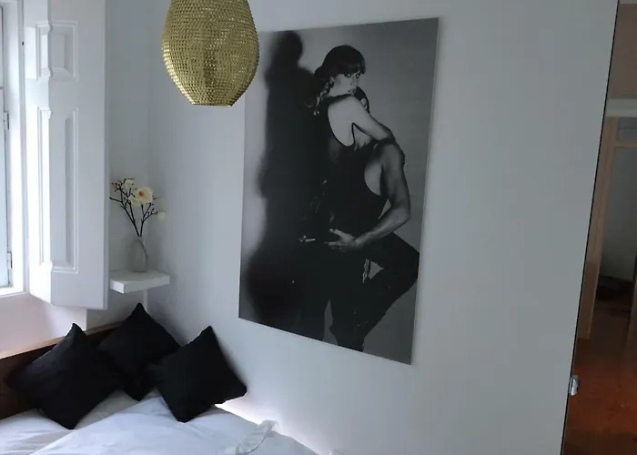 Design With Rooftop Terrace And 180-degree River&city Views Lisboa