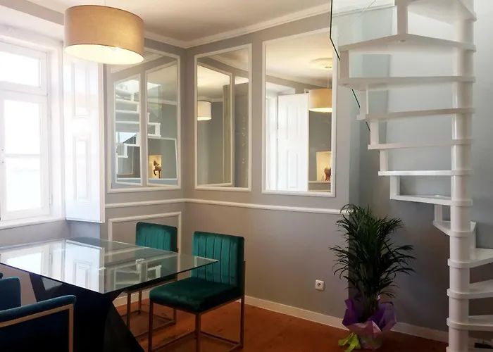 Design With Rooftop Terrace And 180-degree River&city Views 아파트 리스본