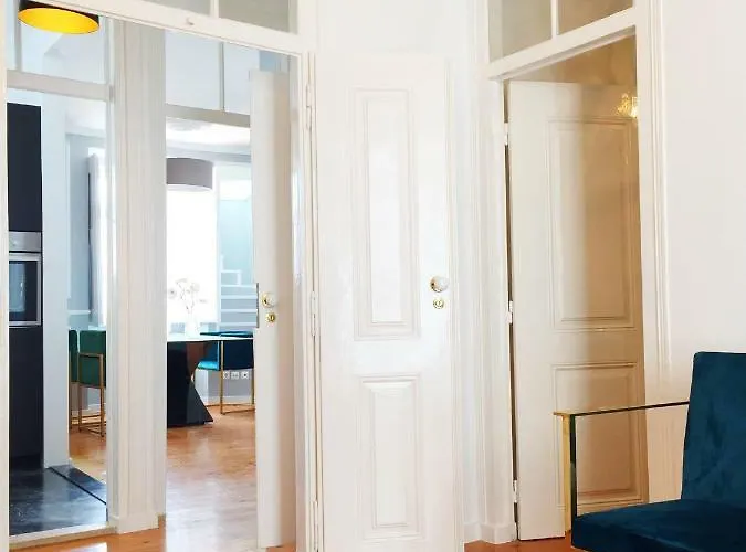 Design With Rooftop Terrace And 180-degree River&city Views 아파트 *
